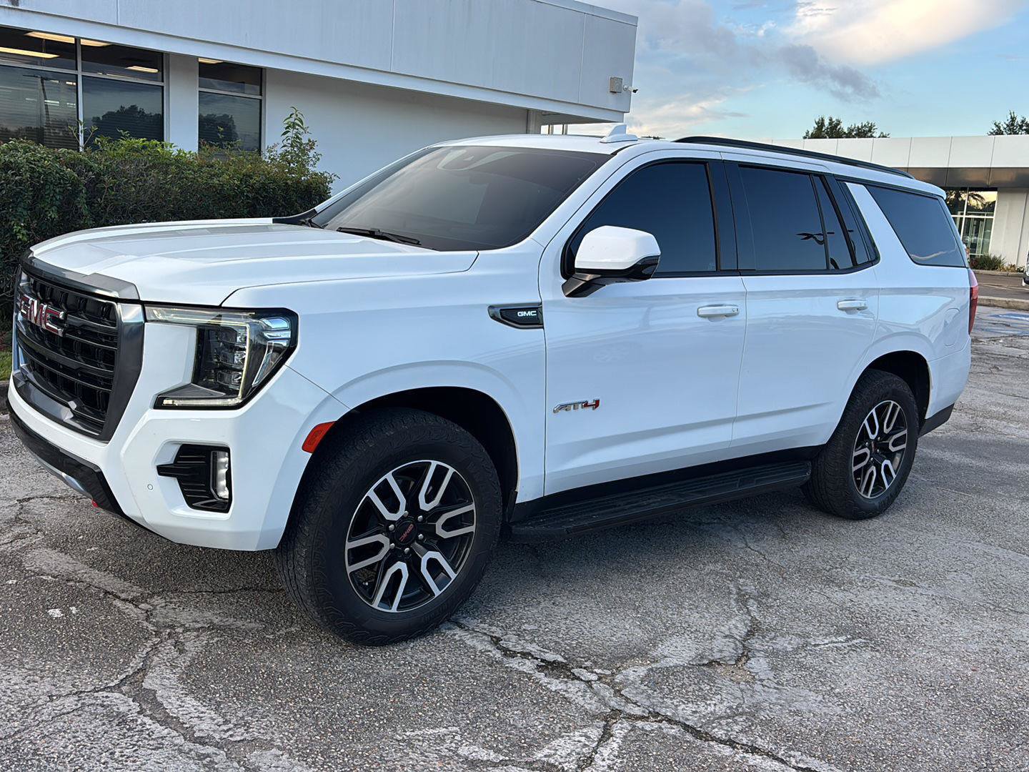 Certified 2024 GMC Yukon AT4 w/ Technology Package AWD/4WD image 3