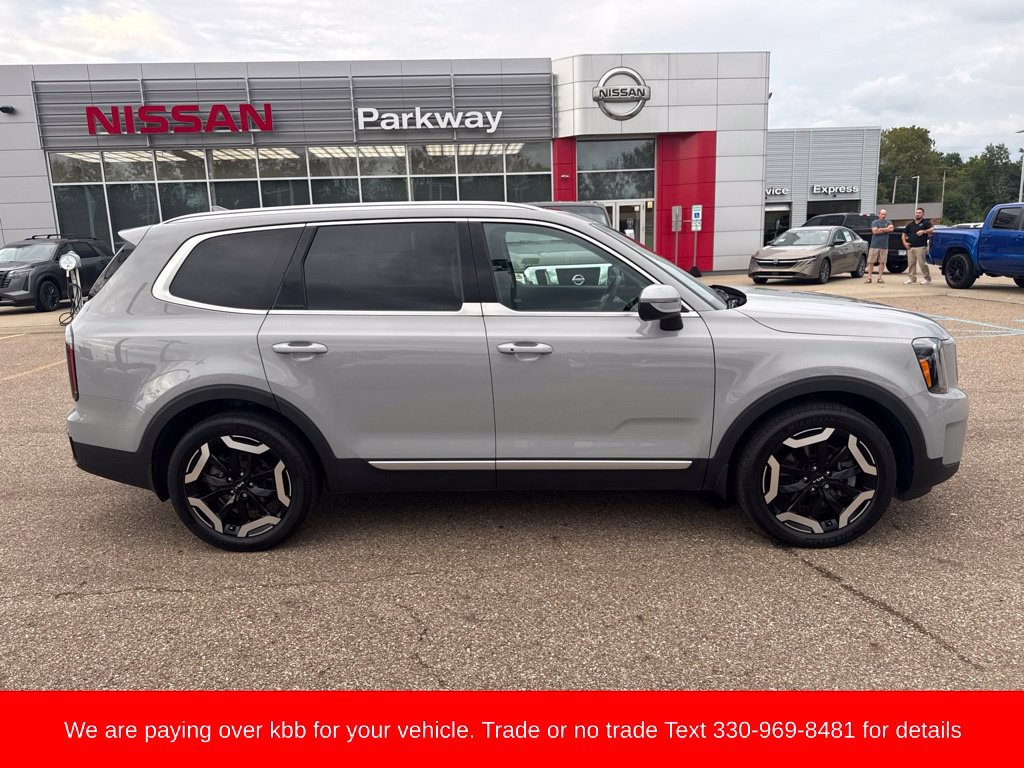 Used 2025 Kia Telluride EX AWD/4WD image 9