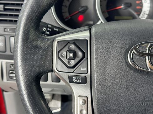 Used 2015 Toyota Tacoma PreRunner image 23