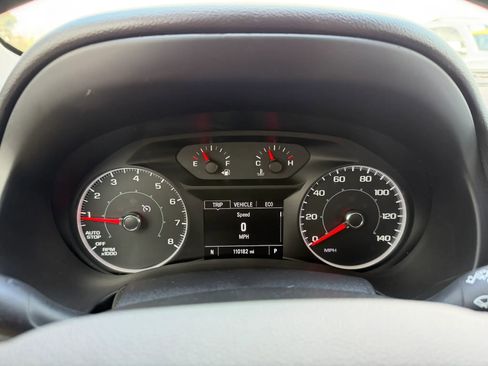 Used 2018 GMC Terrain SLE w/ Driver Convenience Package image 11