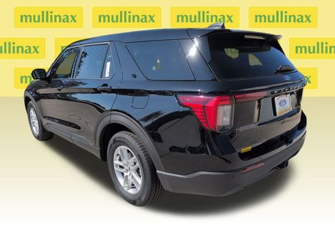 New 2026 Ford Explorer Active image 8