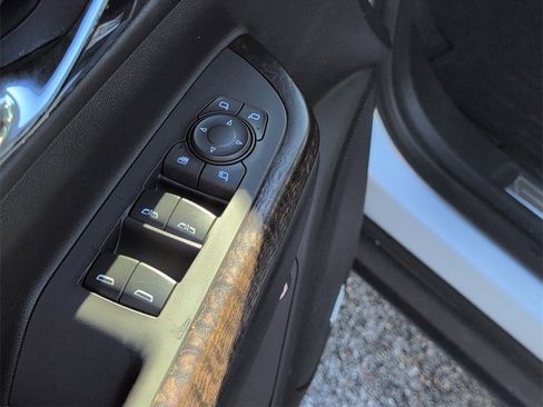 Used 2020 GMC Acadia Denali w/ Trailering Package image 12