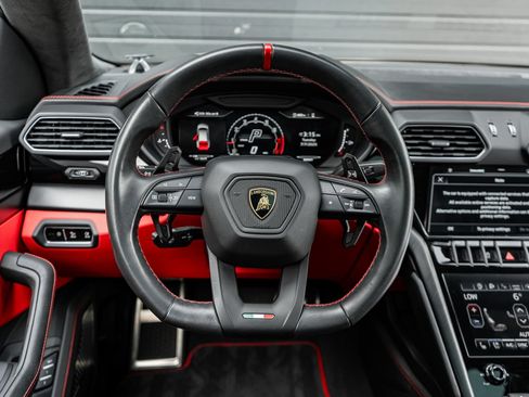 Used 2023 Lamborghini Urus S AWD/4WD image 29