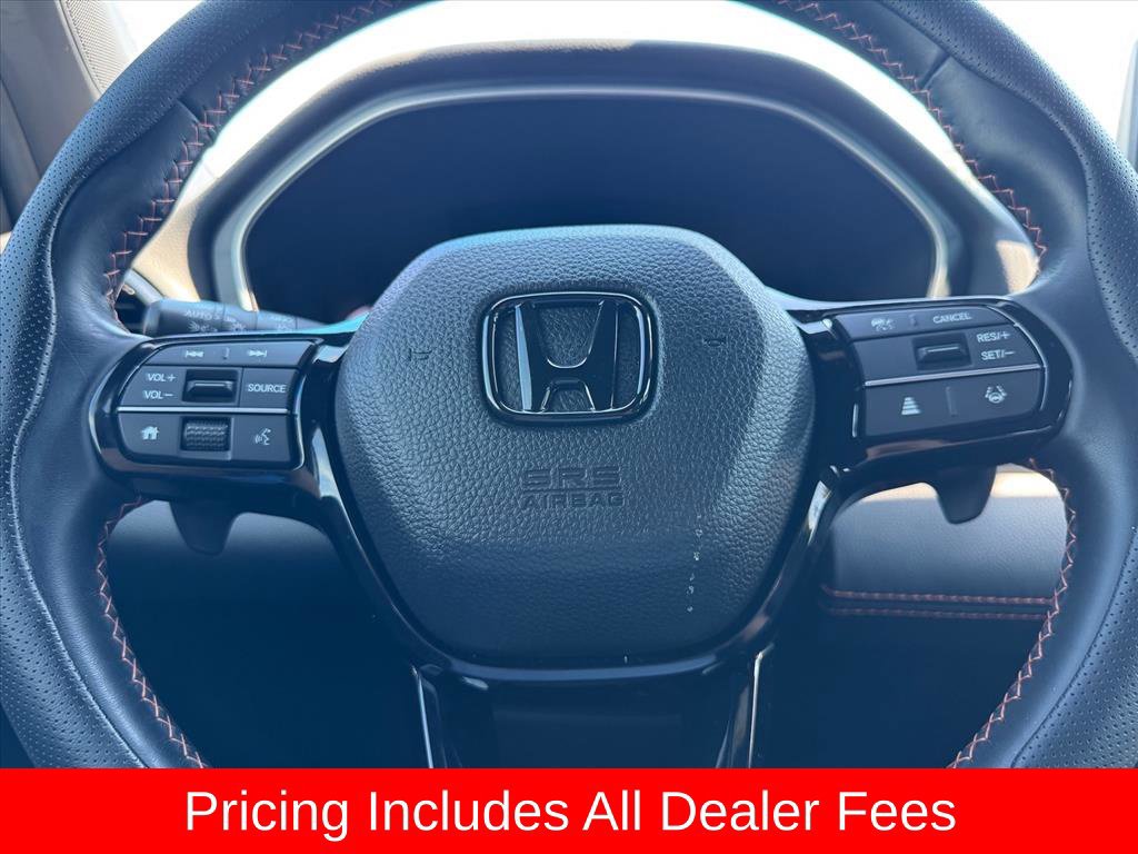 Used 2025 Honda Pilot Sport image 17
