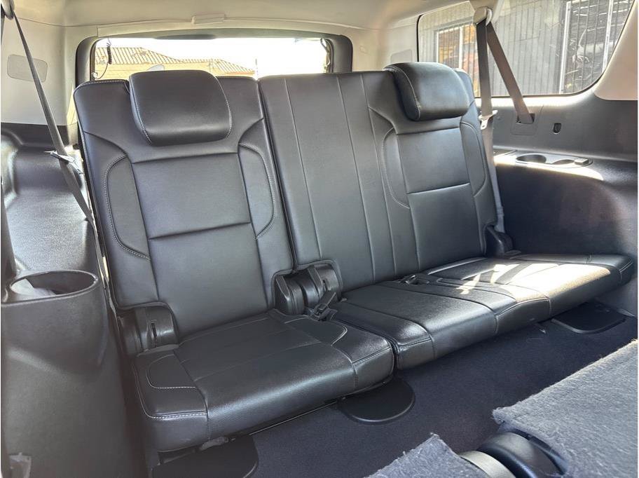 Used 2019 Chevrolet Suburban LT AWD/4WD image 25