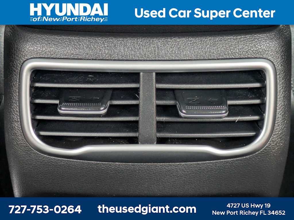 Certified 2023 Hyundai Santa Fe SEL FWD image 16