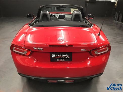 Used 2018 FIAT 124 Spider Classica w/ Technology Group image 9
