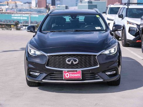 Used 2019 INFINITI QX30 w/ Cargo Package FWD image 2