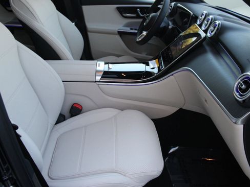 Certified 2026 Mercedes-Benz GLC 300 image 33