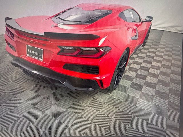 Used 2023 Chevrolet Corvette Z06 RWD image 3