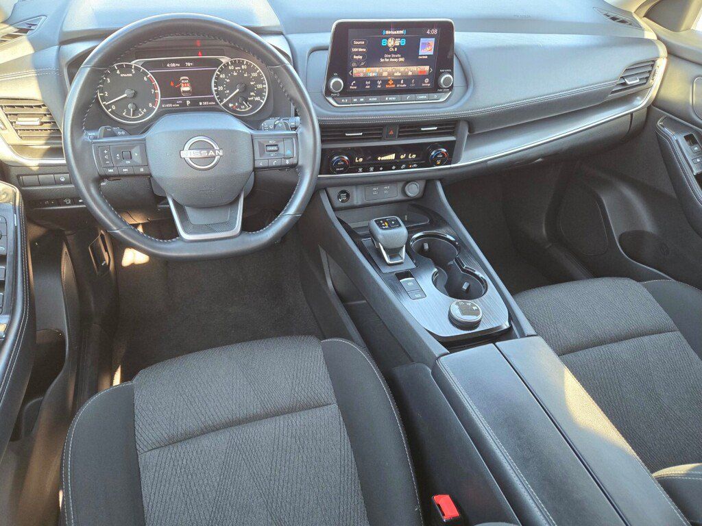 Used 2025 Nissan Rogue SV AWD/4WD image 15