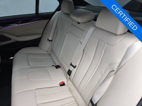 Used 2023 BMW 540i w/ M Sport Package RWD image 16