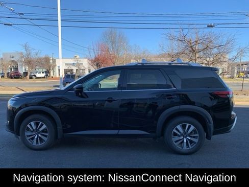 Used 2023 Nissan Pathfinder SL image 8