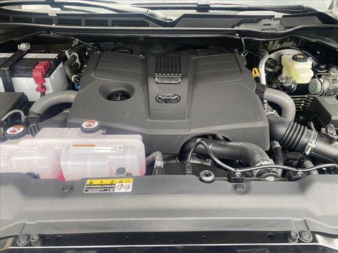 New 2025 Toyota Tundra SR5 image 17