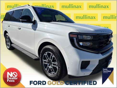 Certified 2025 Ford Expedition Active image 1