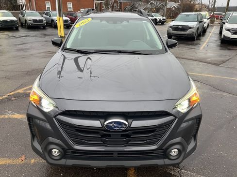 Certified 2023 Subaru Outback Premium image 2