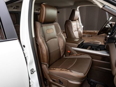 Used 2025 RAM 3500 Longhorn image 31