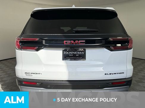 Used 2025 GMC Acadia Elevation image 5
