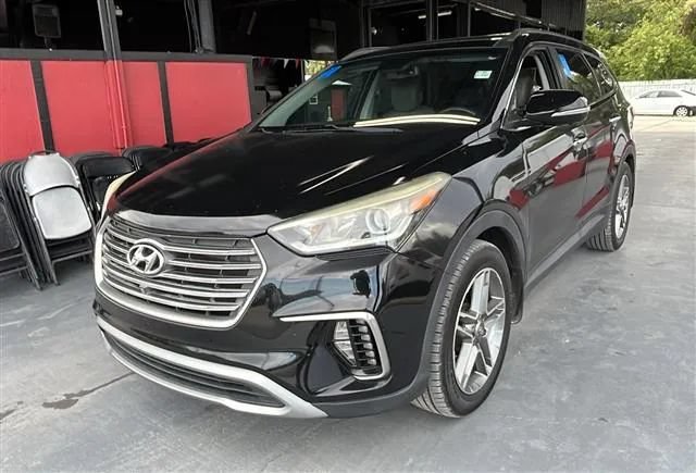 Used 2017 Hyundai Santa Fe FWD w/ Cargo Package image 1