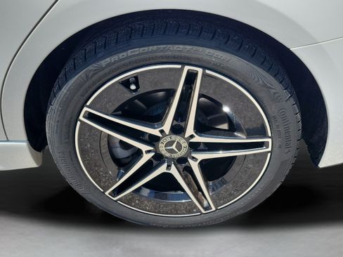 Used 2023 Mercedes-Benz C 300 4MATIC Sedan image 29