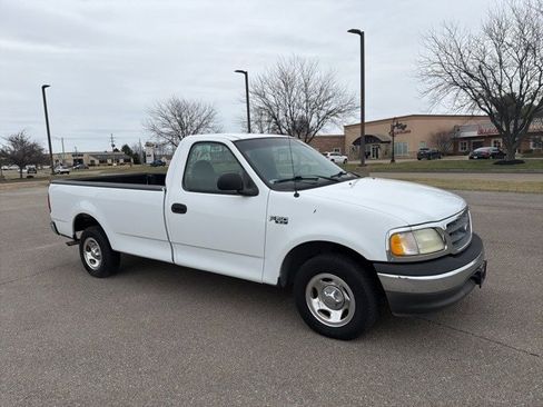 Used 2002 Ford F150 XL image 1
