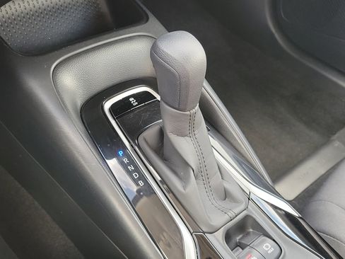 Used 2022 Toyota Corolla LE image 19