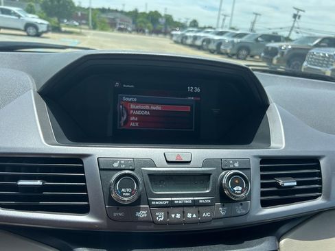 Used 2014 Honda Odyssey EX-L image 22