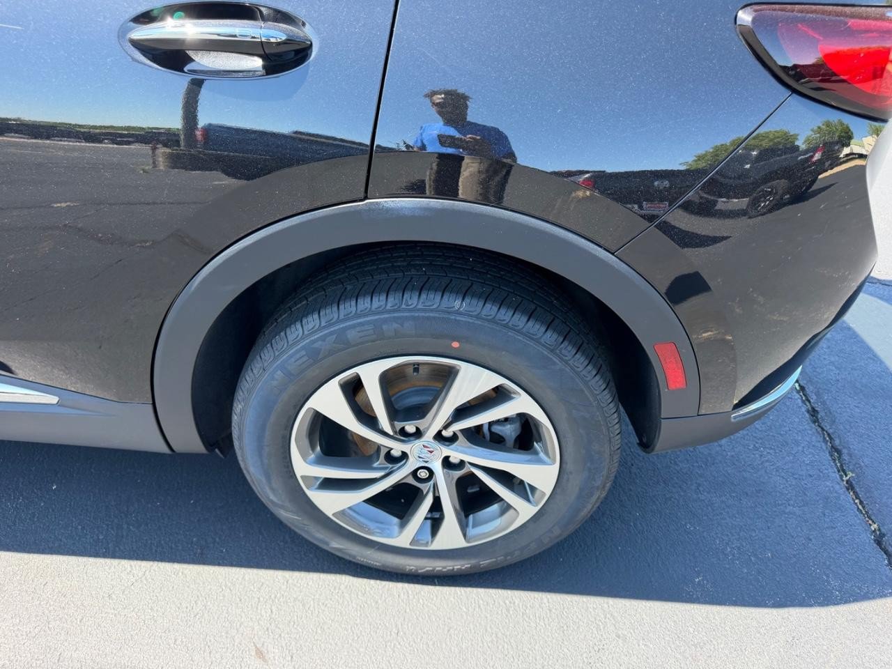 Used 2023 Buick Envision Essence FWD image 7