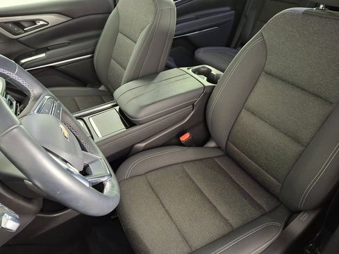 Used 2024 Chevrolet Traverse LT image 26