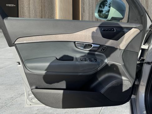 Used 2024 Volvo XC90 T8 Ultimate w/ Lounge Package image 28