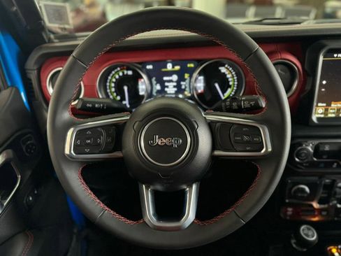 Used 2023 Jeep Wrangler Unlimited Rubicon 4xe image 25