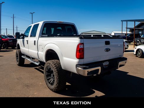 Used 2016 Ford F250 XLT w/ XLT Value Package image 6