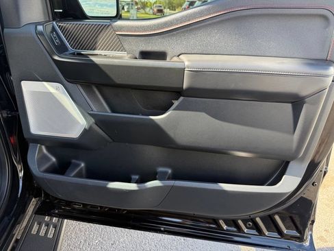 Used 2025 Ford F150 Raptor AWD/4WD image 17