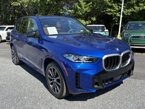 Certified 2026 BMW X5 M60i AWD/4WD image 3