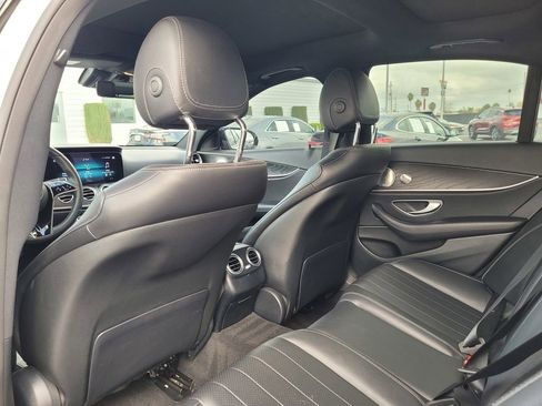 Used 2022 Mercedes-Benz E 350 Sedan image 13
