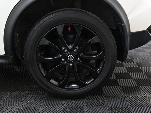 Used 2017 Nissan Juke SV image 33