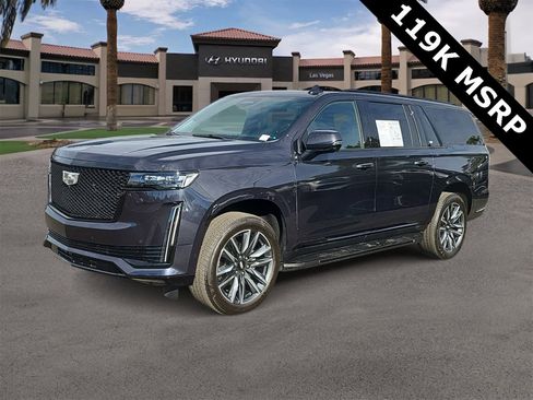 Used 2024 Cadillac Escalade ESV Sport Platinum image 4