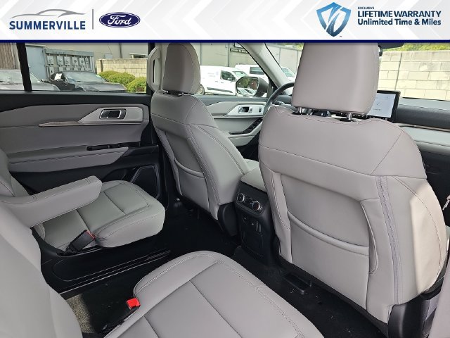 New 2026 Ford Explorer Active w/ Active Comfort Package RWD image 13