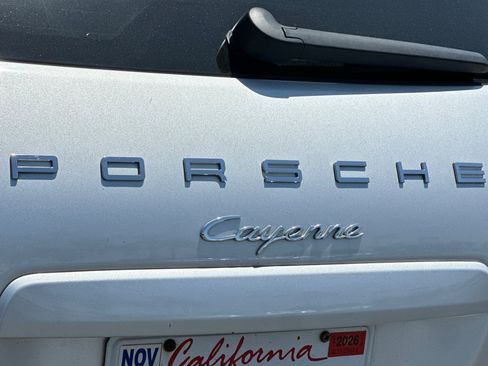 Used 2012 Porsche Cayenne AWD/4WD image 23