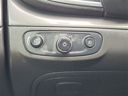 Certified 2017 Buick Encore Premium image 18