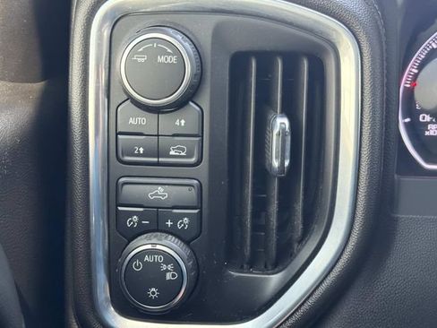 Used 2022 Chevrolet Silverado 1500 LT AWD/4WD image 25