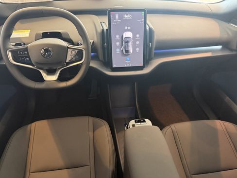 New 2026 Volvo EX30 Cross Country Ultra image 11