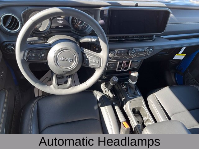 Certified 2026 Jeep Gladiator Sport AWD/4WD image 22