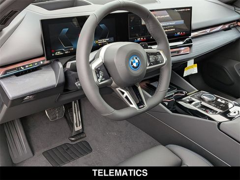 New 2026 BMW 550e xDrive image 12