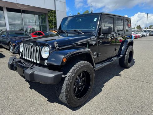 Used 2018 Jeep Wrangler Unlimited Sahara AWD/4WD image 1