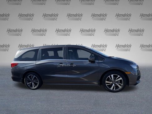 Used 2023 Honda Odyssey Touring image 11