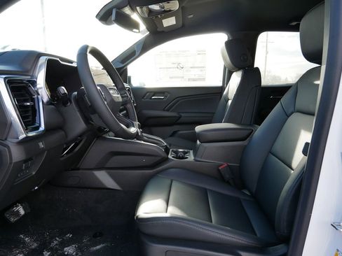 New 2026 GMC Canyon Elevation w/ Convenience Package AWD/4WD image 8