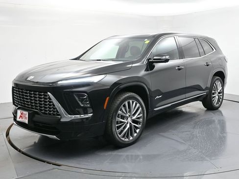 Used 2025 Buick Enclave Avenir w/ Trailering Package, 5000 lbs. AWD/4WD image 1