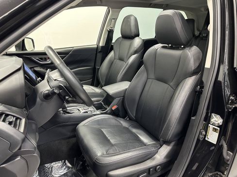 Used 2022 Subaru Forester Touring AWD/4WD image 15