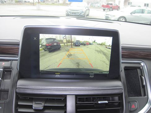 Used 2024 Chevrolet Tahoe LT AWD/4WD image 19